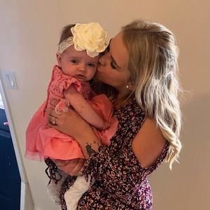 Meet your Posher, Chrissa